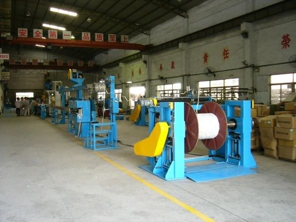 2*1,5 2*2,5 Máquina de extrusão de cabos Máquina de extrusão de 70 mm de alta velocidade